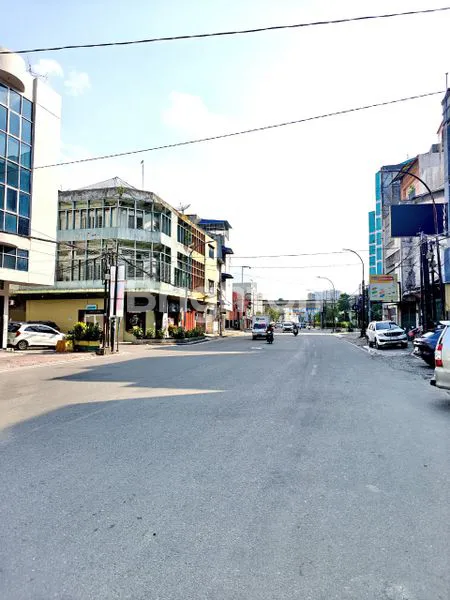 image DISEWAKAN RUMAH GANDENG TUA JALAN GARUT HARGA BISA DISESUAIKAN (NEGOSIASI) (5)