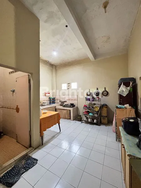 image RUMAH MEGAH 2 LANTAI 8 KT DI JOHOR MEDAN (3)