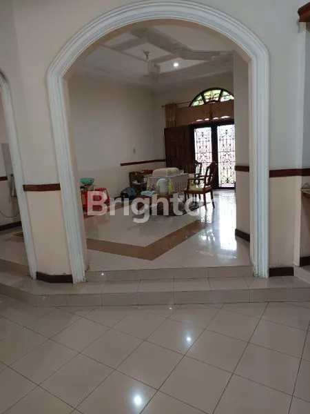 image RUMAH DIJUAL DENGAN LUAS TANAH 1.200M2 STM MEDAN (7)