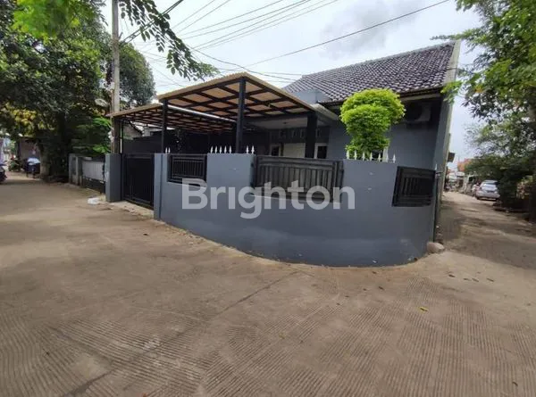 image RUMAH HOEK SIAP HUNI DEKAT AKSES TOL DAN LRT JATIBENING BEKASI (4)