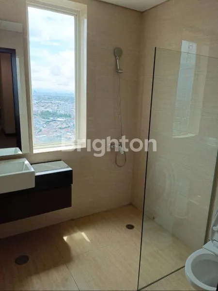 image APARTEMEN MEWAH DAN CANTIK, LOKASI STRATEGIS DI AKR GALERY WEST THE RESIDENCE, JAKARTA BARAT. (8)