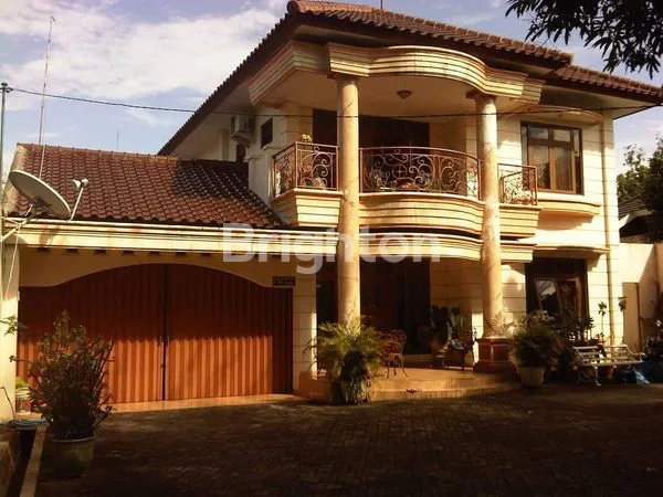 image RUMAH MEWAH LOKASI SEMARANG ATAS BANYUMANIK - SEMARANG (2)
