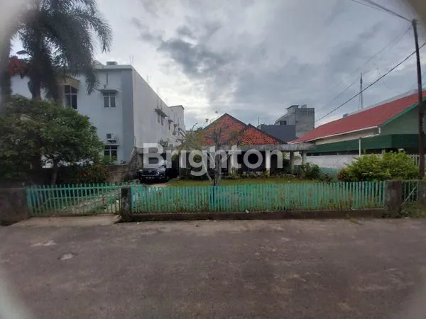 image RUMAH TENGAH KOTA (2)