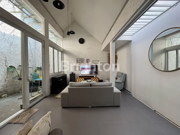 image RUMAH MODERN JGC CAKUNG CLUSTER LA SEINE MURAH SIAP HUNI (2)