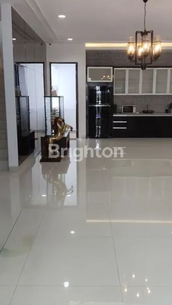 image RUMAH MEWAH SIAP HUNI DI BNR – KOLAM RENANG PRIBADI, LOKASI PALING STRATEGIS! (4)