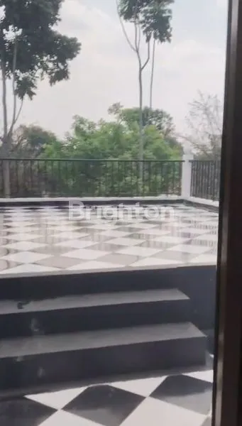 image RUMAH MEWAH SIAP HUNI DI BNR – KOLAM RENANG PRIBADI, LOKASI PALING STRATEGIS! (7)