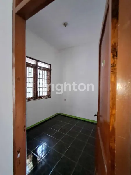 image DIJUAL RUMAH PONDOK CANDRA SIAP HUNI LOKASI STRATEGIS DEKAT TOL (6)