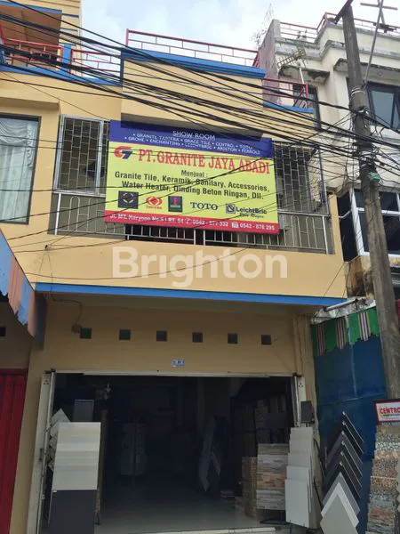 image RUKO TINGKAT 2½ DIPINGGIR JALAN UTAMA DITENGAH KOTA BALIKPAPAN (1)