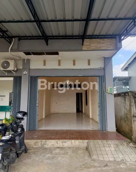 image RUKO 3 LANTAI HALAMAN LUAS SIAP TEMPATI JALAN PERDAMAIAN (3)