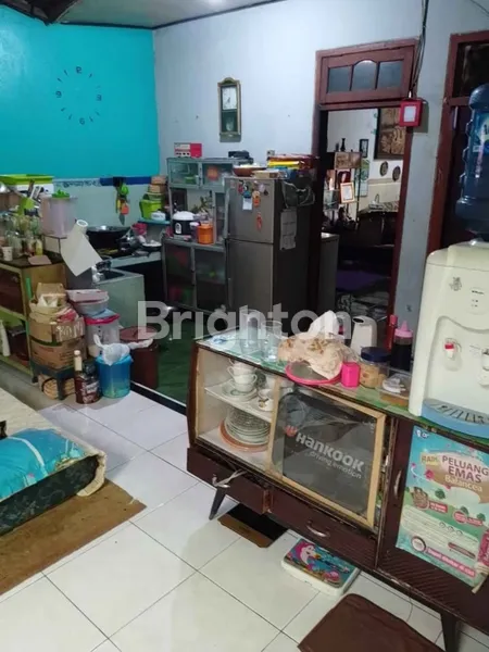 image RUMAH LAMA RUNGKUT ASRI TERAWAT LOKASI STRATEGIS DEKAT MERR (4)