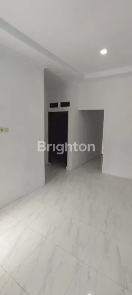 image RUMAH STRATEGIS DEKAT PINTU GERBANG TOL DI  SAWANGAN (3)