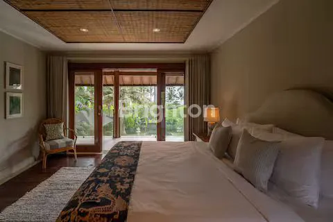 image VILLA LUXURY CHEAP OCEAN VIEW AT CEMAGI (4)