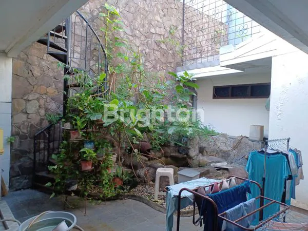 image RUMAH SIAP HUNI 4 KT DI  KERTAJAYA INDAH , LT 300M² (8)