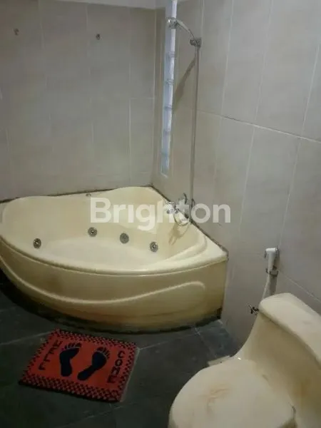 image RUMAH MEWAH 2 LANTAI DI BINTARO VETERAN JAKARTA SELATAN - ADA SWIMMING POOL & HARGA MIRING! (6)
