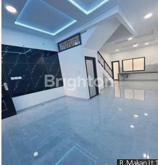 image DIJUAL RUMAH BARU 3 LANTAI TANJUNG DUREN LOKASI STRATEGIS & JALAN DEPAN LEBAR (2)