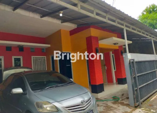 image RUMAH TERAWAT DAN SIAP HUNI DI CIJANTUNG PASAR REBO JAKARTA TIMUR (2)