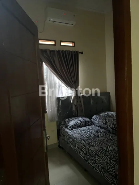 image RUMAH 2 LANTAI SIAP HUNI, LOKASI STRATEGIS DI JAGAKARSA – JAKARTA SELATAN (3)