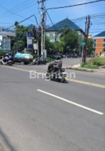 image SEWA TANAH 300 M² HADAP TIMUR MAHENDRADATA (1)