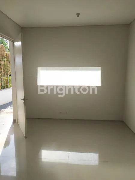 image RUMAH SIAP HUNI ROYAL RESIDENCE GREENWICH 3KT (4)