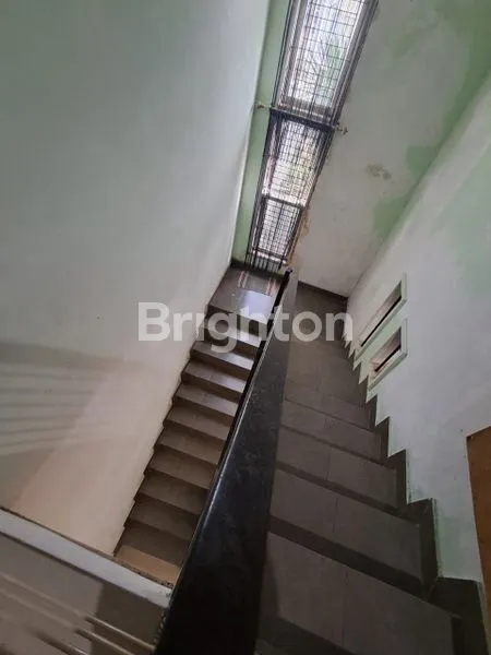 image RUMAH STRATEGIS DI JL. MAPALA, LT 120M² 4 KT (7)