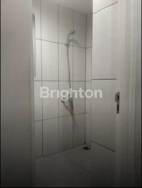 image DIJUAL APARTEMEN GRAND KAMALA LAGOON – FULL FURNISHED, BEKASI (5)