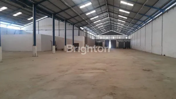 image DIJUAL/DISEWAKAN GUDANG BESAR PINGGIR JALAN (4)