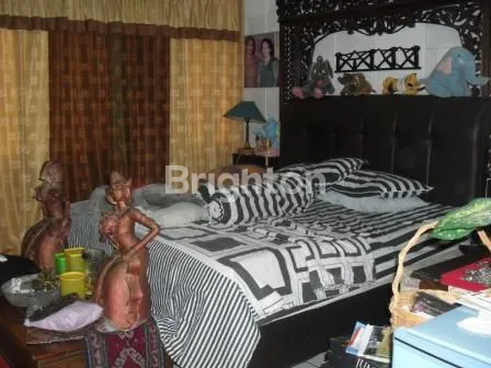 image RUMAH MAINROAD SARIJADI GERLONG (8)