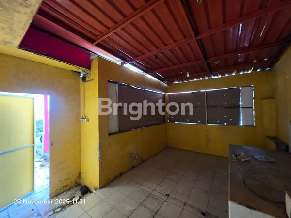 image DISEWAKAN RUMAH EX BIMBEL, LOKASI STRATEGIS DI JALAN UTAMA TULUNGAGUNG, COCOK BUAT KULINER, BIMBEL, DLL (3)