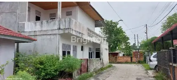 image DIJUAL RUMAH 2 LANTAI - TAMPAN, PEKANBARU (1)