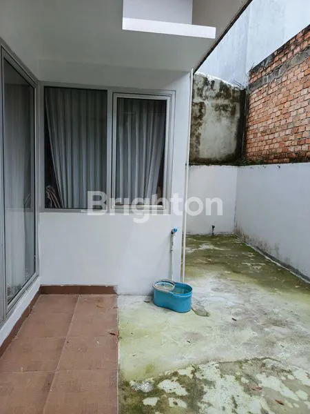 image RUMAH OVER KREDIT SIAP HUNI DALAM KOMPLEK FASILITAS LENGKAP AREA JAKABARING DEKAT OPI MALL (8)