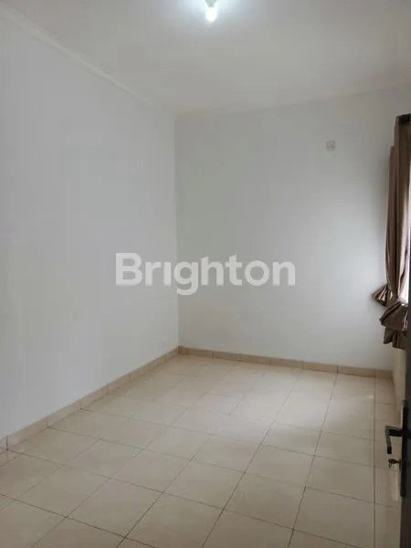 image RUMAH OVER KREDIT SIAP HUNI DALAM KOMPLEK FASILITAS LENGKAP AREA JAKABARING DEKAT OPI MALL (5)