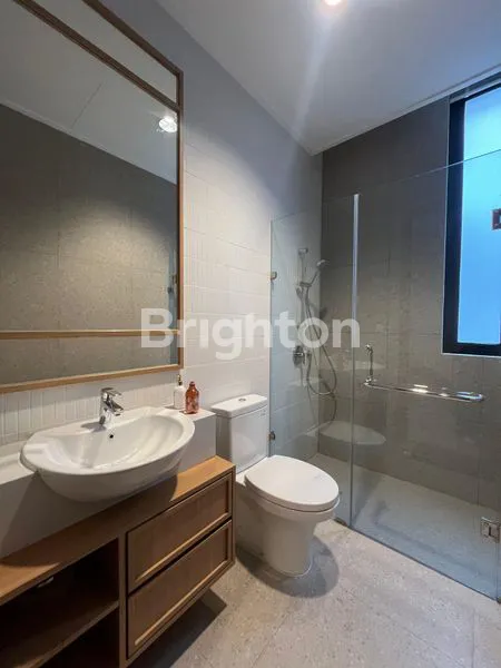 image RUMAH 2 LANTAI EKSKLUSIF PIK 2 TIPE OMEGA| CICILAN MULAI 10 JUTA/BULAN (6)