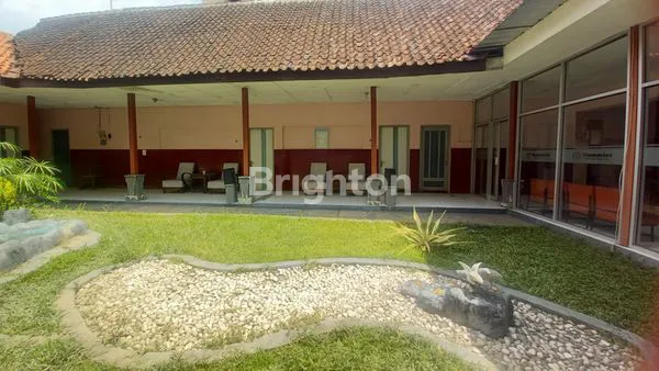 image DISEWAKAN RUMAH DI JL.GAJAH MADA KONDISI DI TENGAH KOTA SANGAT STRATEGIS DAN DEKAT DENGAN PELAYANAN PUBLIK DI LINGKUNGAN YANG AMAN DAN NYAMAN! (8)