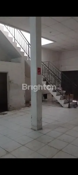 image RUKO 3 LT YG LETAKNYA SANGAT STRATEGIS DITENGAH KOTA SEMARANG (6)