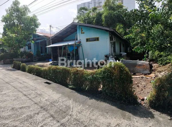 image TANAH DENGAN 4 RUMAH (2)