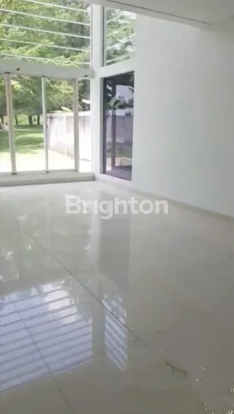 image RUMAH MEWAH DI SENTUL DEKAT DENGAN TOL (3)