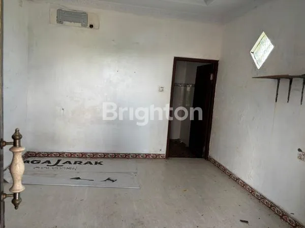 image RUMAH 2 LANTAI LT 145M² DEKAT LIVING WORLD (8)