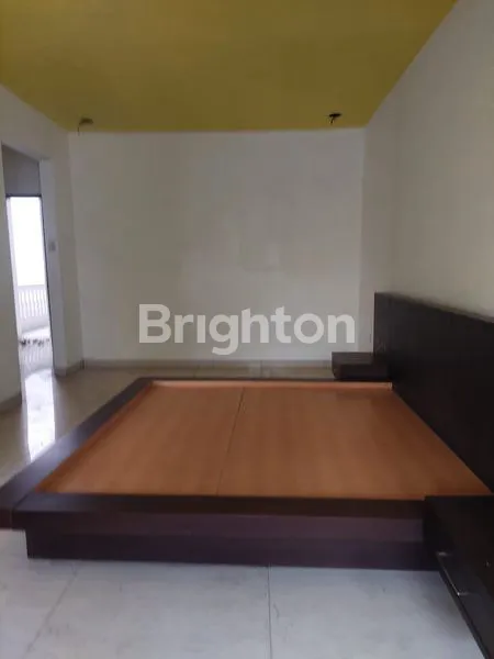 image DISEWA RUMAH VILLA 2 1/2 TINGKAT DI JL.TAPANULI (5)