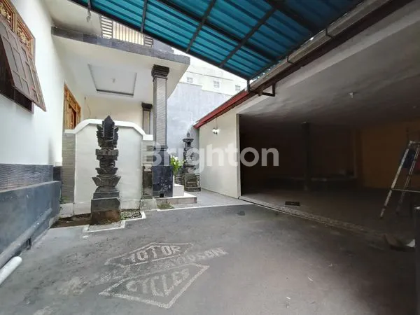 image LANGKA & MURAH! RUMAH 5 KAMAR TIDUR + RUANG TAMBAHAN LUAS DI JAYA PANGUS, PEGUYANGAN – DENPASAR UTARA (8)
