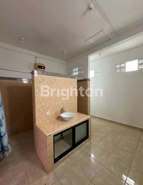 image SEWA RUMAH KELUARGA SIAP HUNI DI JL. TANGKUBAN PERAHU, BALI. HALAMAN LUAS, STRATEGIS & TENANG. (4)