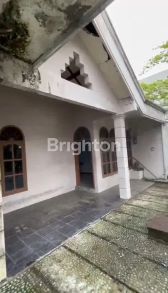image DI JUAL RUMAH RUNGKUT ASRI TIMUR TINGKAT RUMAH LAMA  (1)