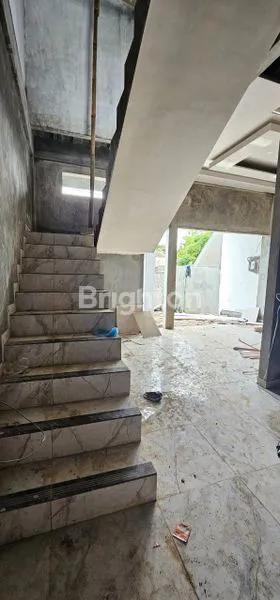 image RUMAH 2 LANTAI SHM, STRATEGIS TEMBALANG (7)