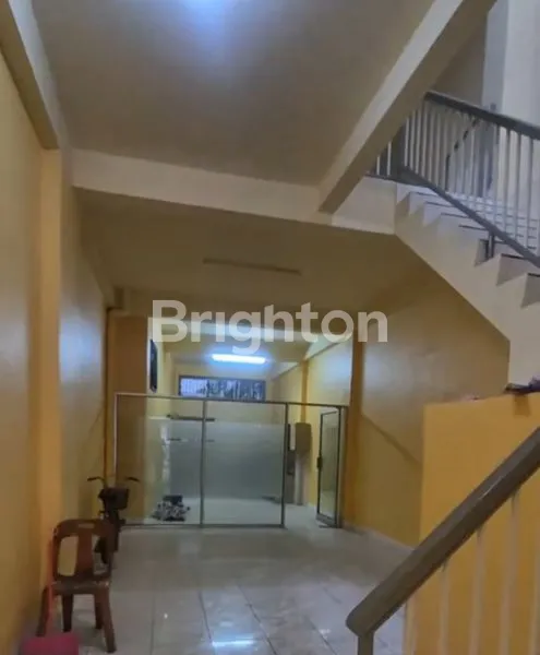 image RUKO 3 LANTAI DI JL MESJID, MEDAN BARAT (2)