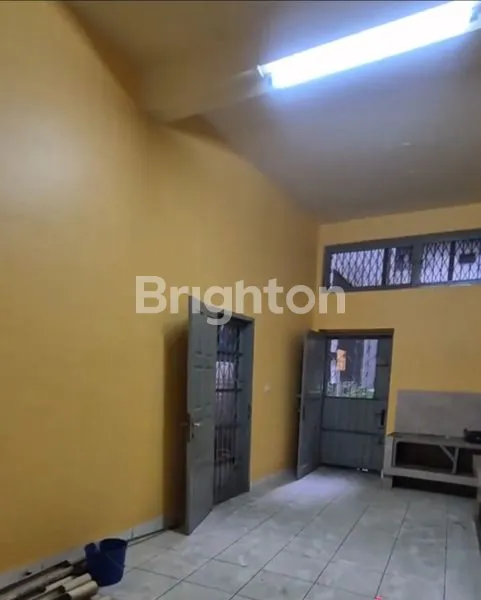 image RUKO 3 LANTAI DI JL MESJID, MEDAN BARAT (3)
