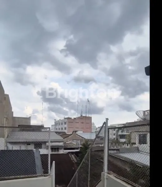 image RUKO 3 LANTAI DI JL MESJID, MEDAN BARAT (8)