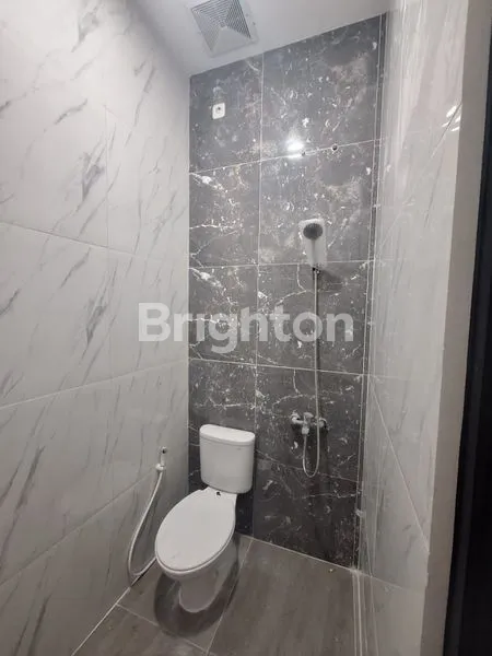 image RUMAH BARU 2 LANTAI – SIAP HUNI! DI PASAR REBO, JAKARTA TIMUR (7)