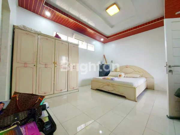 image RUMAH CANTIK 2 TINGKAT LEBAR 11 MTR DI KOMPLEK SETIA BUDI INDAH - TASBIH 1 MEDAN SUNGGAL  (7)