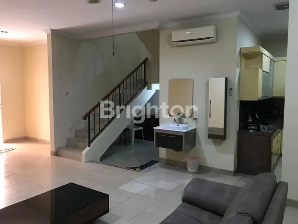 image RUMAH VILA PERMATA GADING DEKAT MKG NEGO HALUS (3)