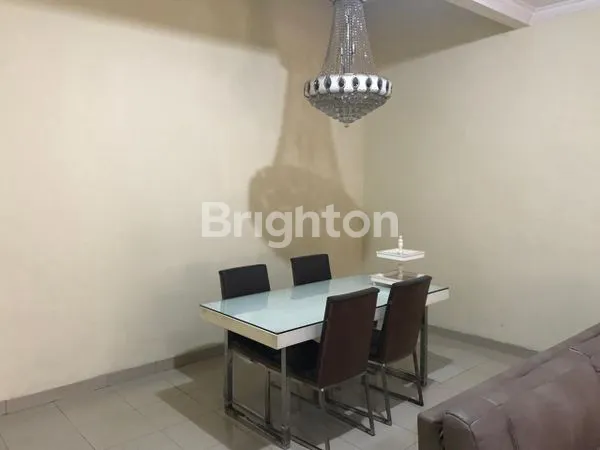 image RUMAH VILA PERMATA GADING DEKAT MKG NEGO HALUS (7)