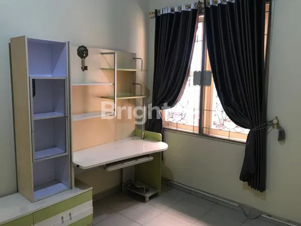 image RUMAH VILA PERMATA GADING DEKAT MKG NEGO HALUS (5)